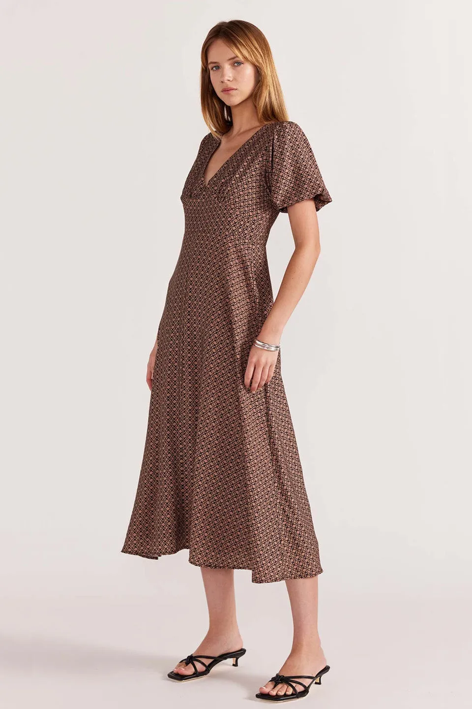 Memoir Brown Geometric Print Puff Sleeve Midi Dress