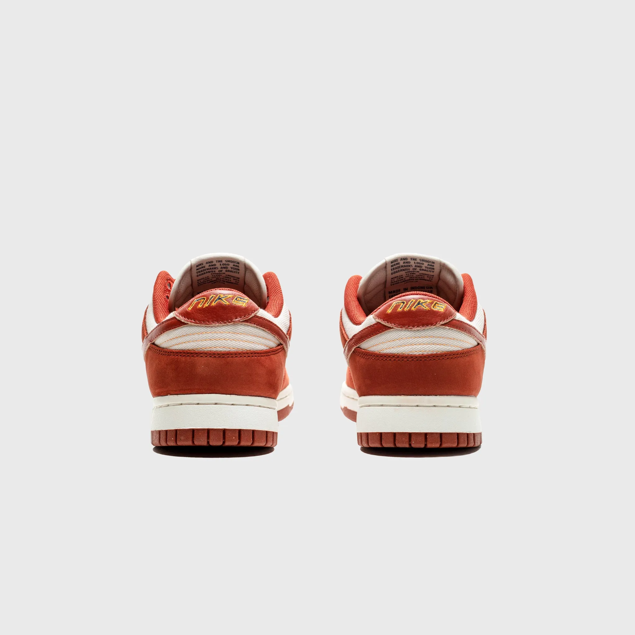 WMNS DUNK LOW LX "RUGGED ORANGE"